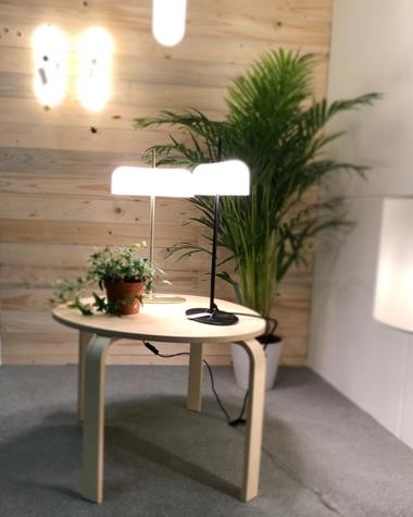 Lámpara de mesa ATIL | ATIL/MESA/S1281/NEGRO | AROMAS | Keisu, iluminación y diseño.