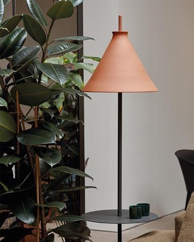 Lámpara de pie TOTANA | TOTANA/PIE/SIMPLE/20/ROJO | POTT | Keisu, iluminación y diseño.