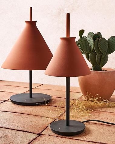 Lámpara de mesa TOTANA | TOTANA/MESA/PEQ/20/ROJO | POTT | Keisu, iluminación y diseño.