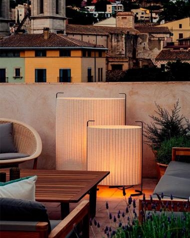 Lámpara de suelo exterior AMID | AMID | MILAN | Keisu, iluminación y diseño.