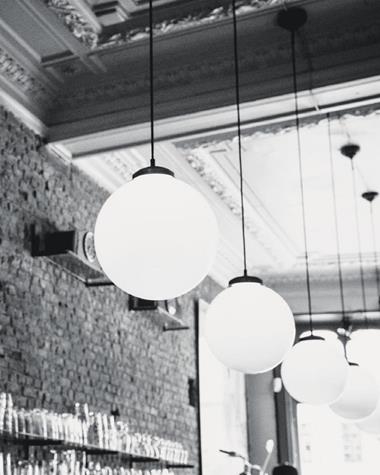 Lámpara de colgar PLUTÓN | PLUTON/COLGAR/PG-OPA/200/OPAL | INESLAM | Keisu, iluminación y diseño.