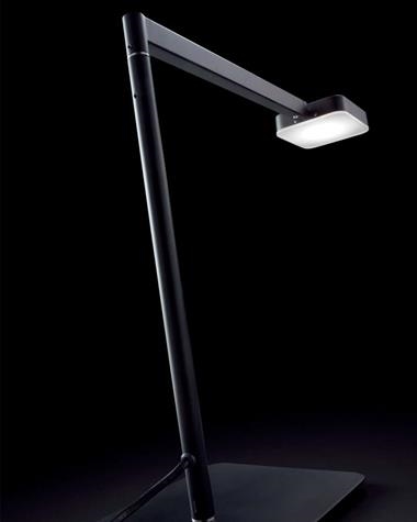 Lámpara de mesa FINESS | FINESS/MESA/NEGRO/5-7402-91-09 | MDC | Keisu, iluminación y diseño.